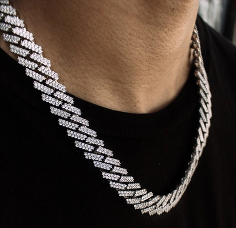 Diamond Cuban Chain Straight Edge 15mm The Gold Gods  lifestyle look