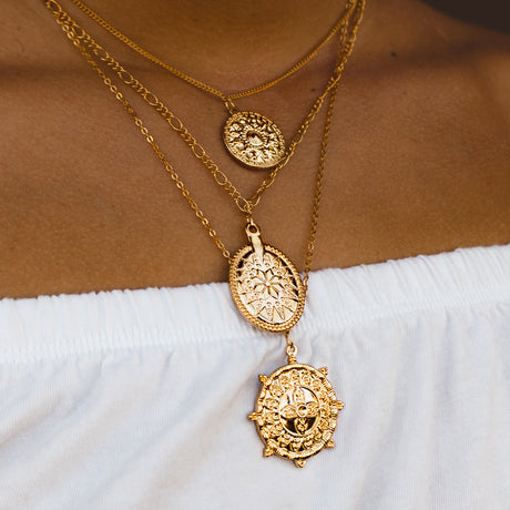 WOMEN'S LAYERED MEDALLION NECKLACE PENDANT